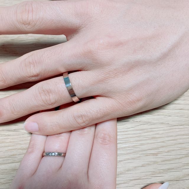 コーラルゴールドの色味がとても気に入りました。