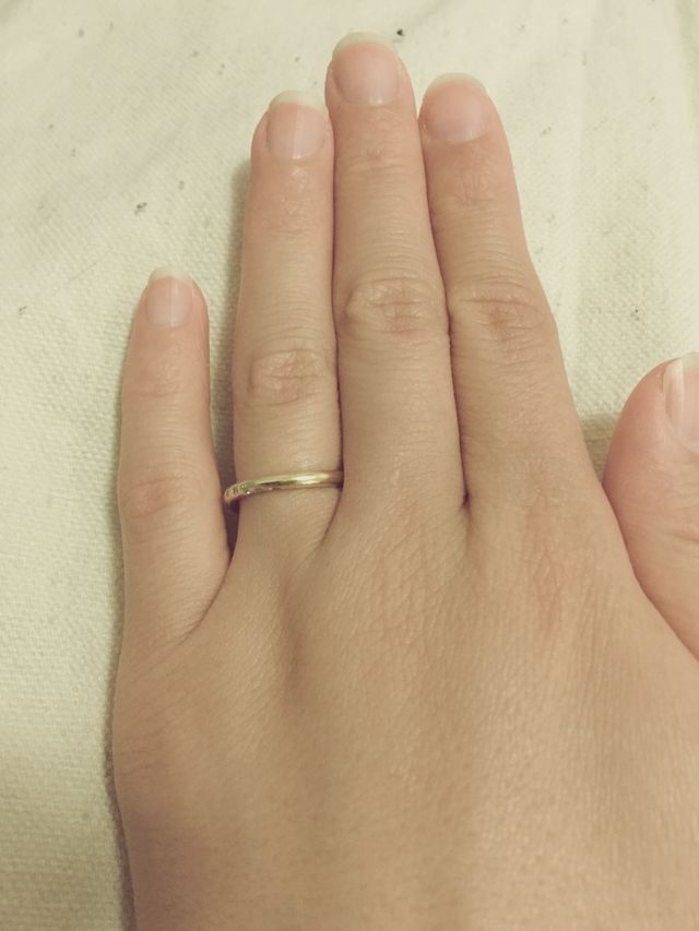 ゴールドのダイアが組み込まれているタイプです！