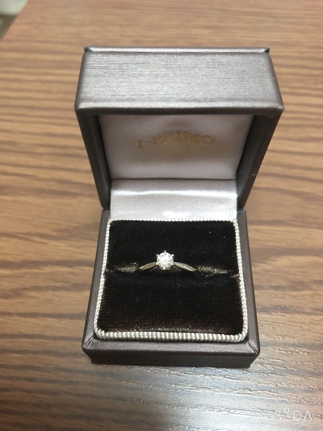 ダイヤの輝きが素敵です