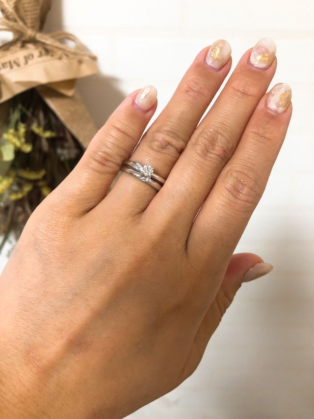 婚約指輪は木漏日。結婚指輪はことのはにしました（ストレート）
