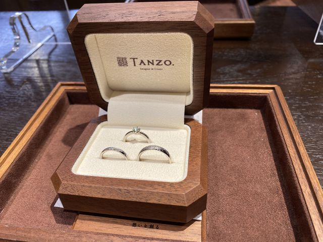 妻:ダイヤ5石
夫:和紙加工