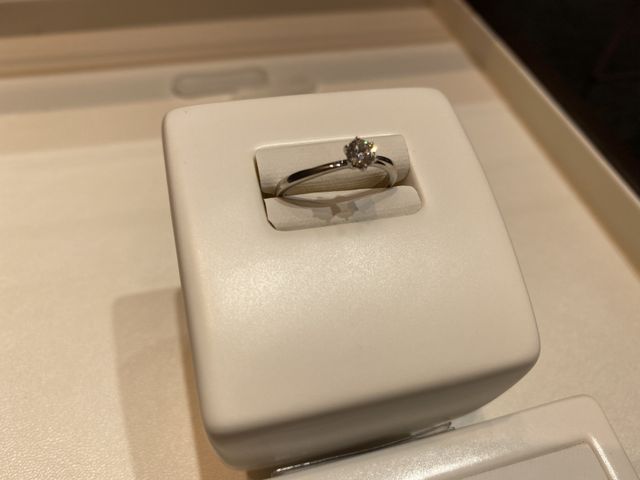 なだらかなウェーブがかかっている。