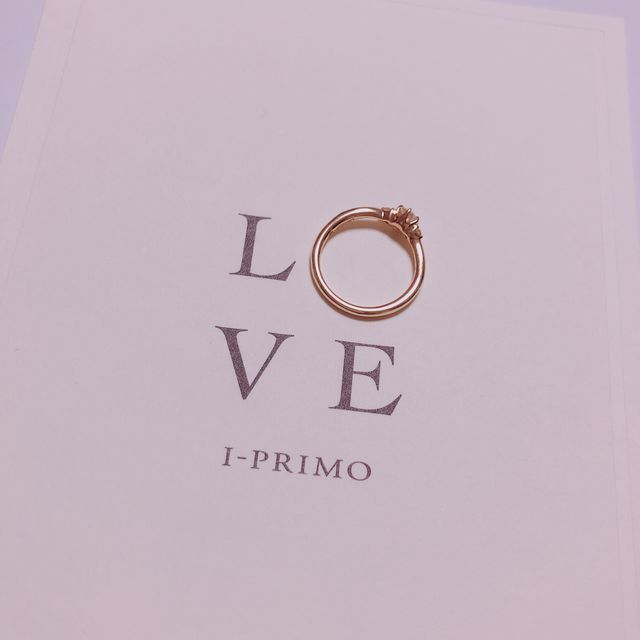 ゴールドがとても可愛いです