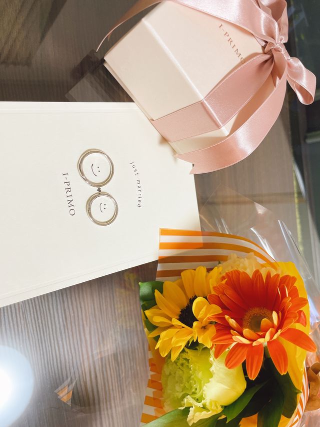 結婚指輪と写真用の台紙もいただきました。