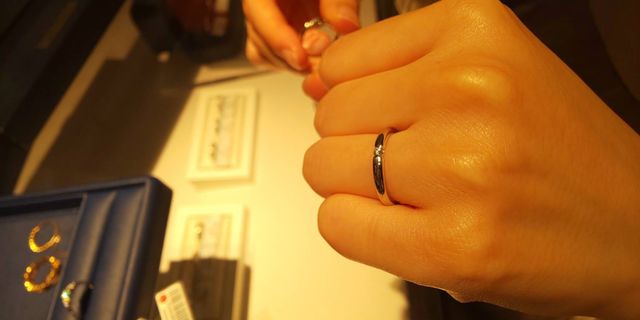 鏡面、内甲丸、ダイヤ1石