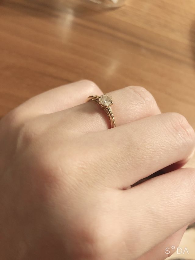 アンティーク感を出したいためミル打ち加工をして上品にしてます