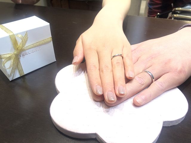 シンプルで歳を重ねてもずっと付けれるデザインにしました。