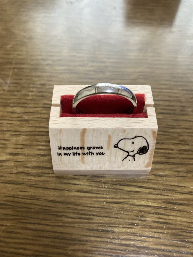 スヌーピーのものとは分かりづらいので、男性も安心。