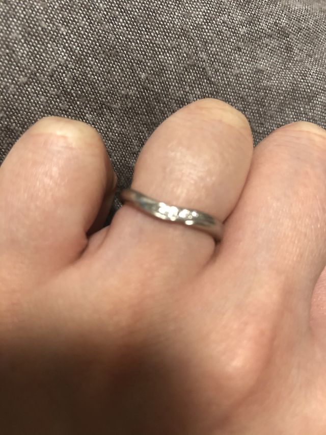 着けた状態の指輪