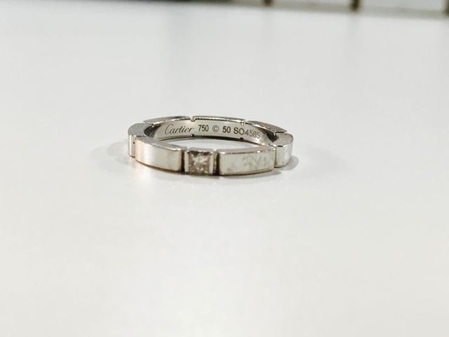 引っ越しの手伝いで傷が入った。修理に出す予定です。