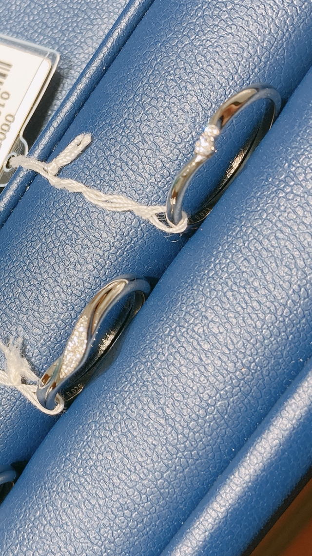 右グローオブラブ

左シャイニングフロー