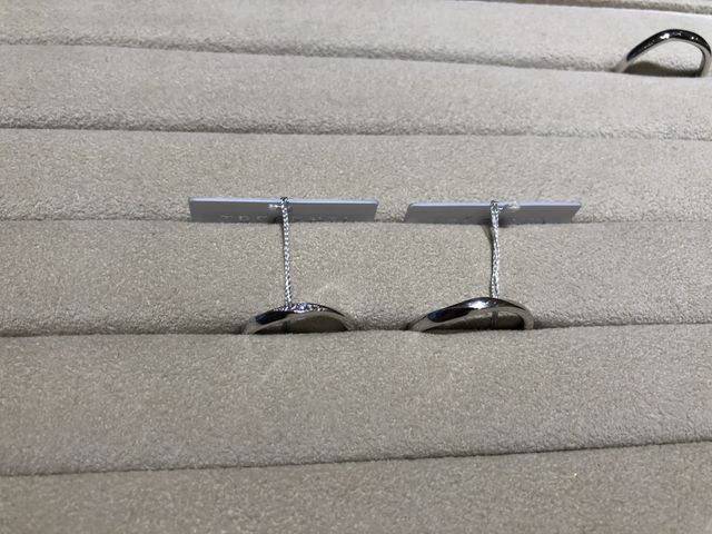 ウェーブタイプのリングでフィット感が良く軽かったです。