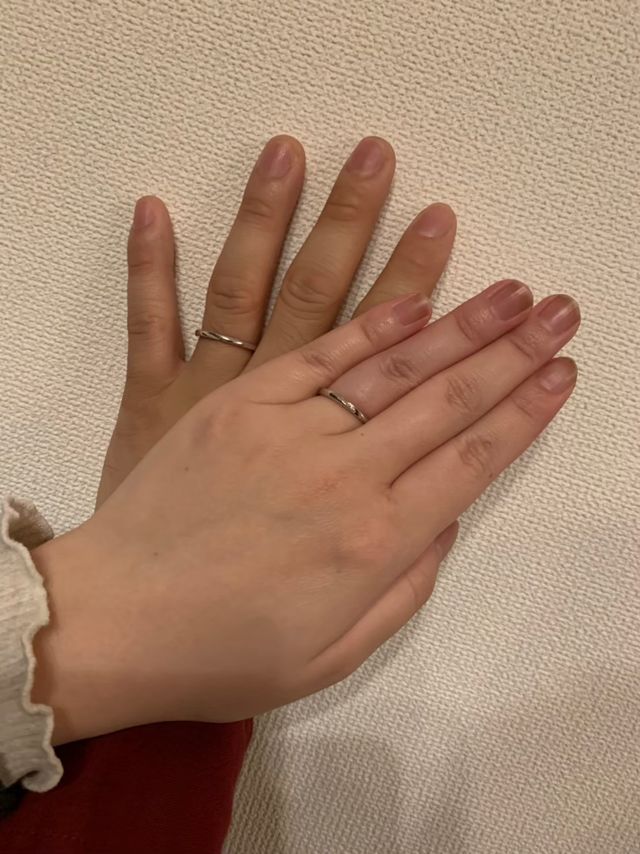 2人でお揃いのデザインの指輪にしました。