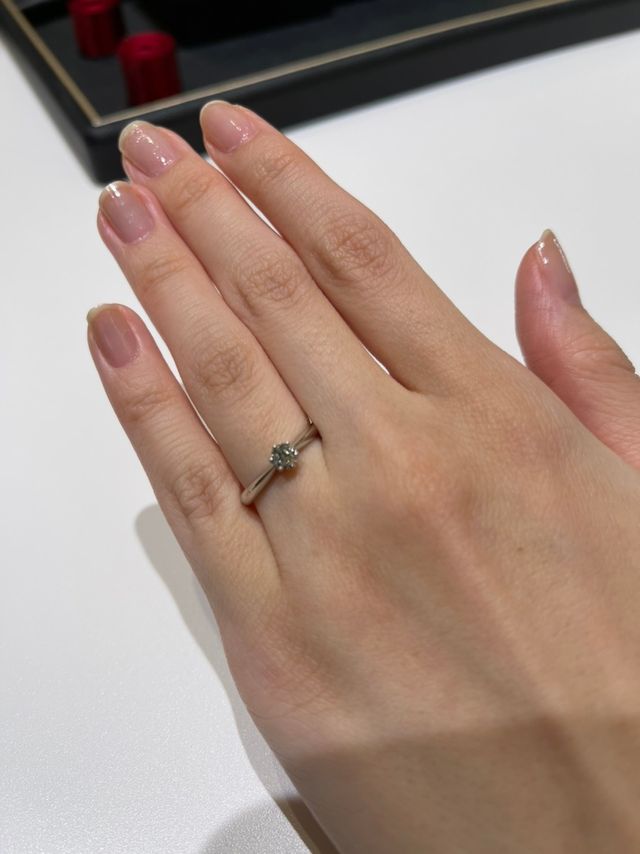 カリヨン　0.2カラット