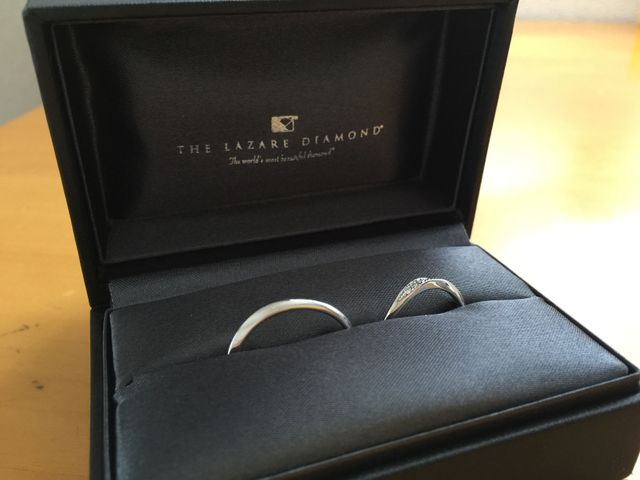 さざ波をイメージしたデザインが気に入って購入。