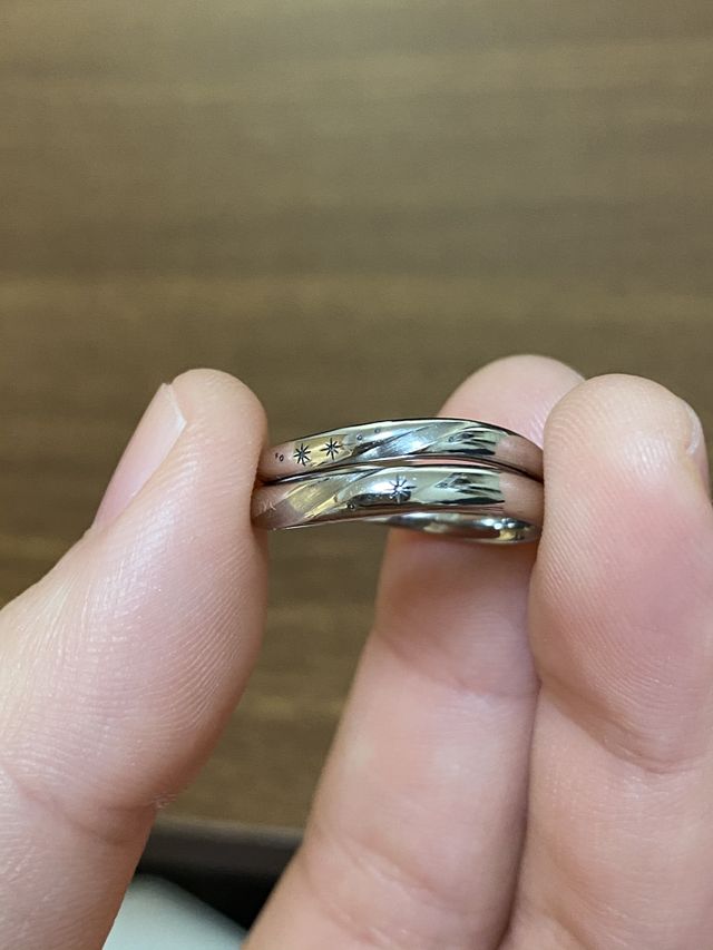 Waveというデザインを元にアレンジしてもらいました。