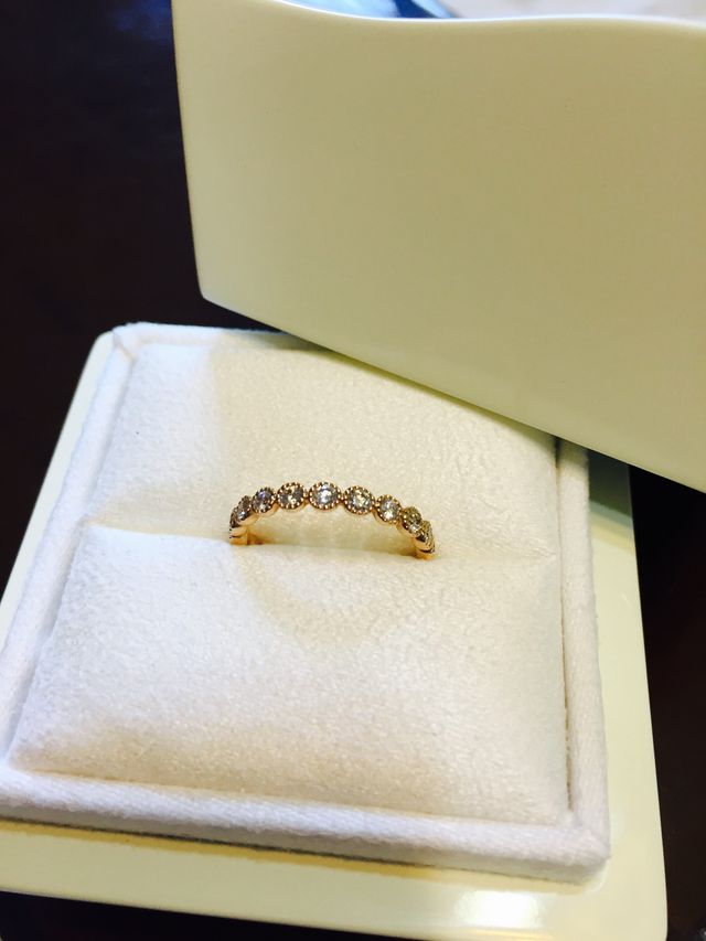 俄のケースがおしゃれです。