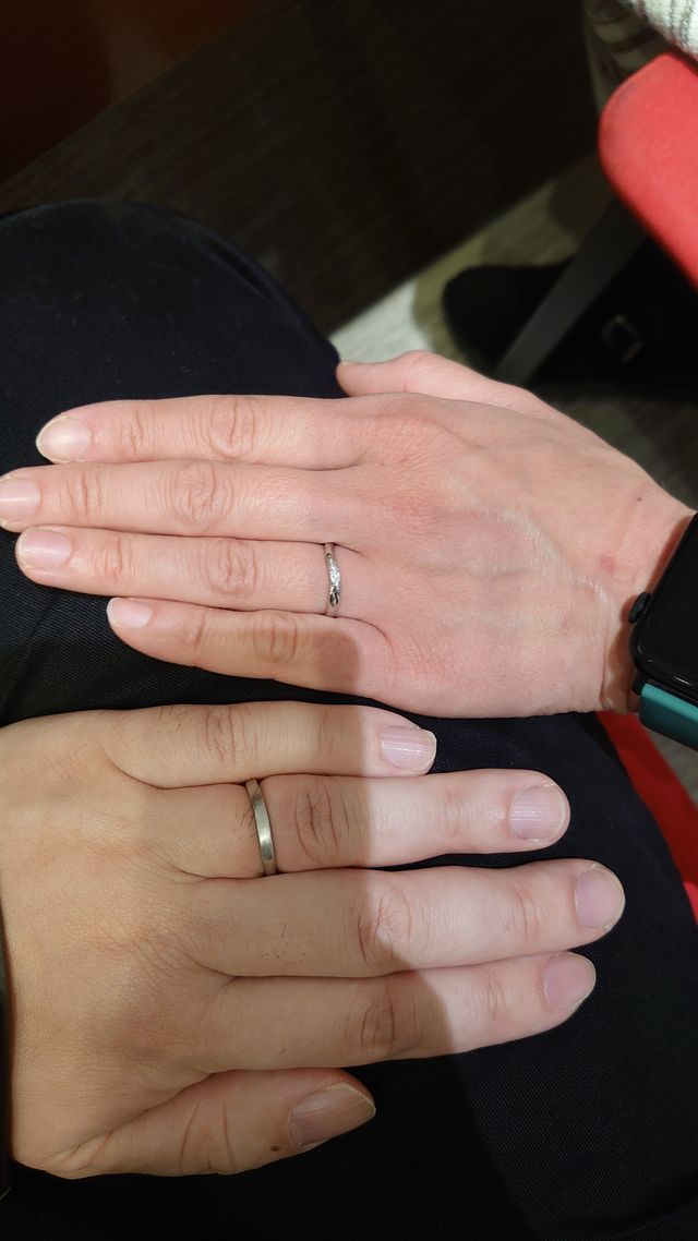 サンプルを試着させてもらいました。
男性用は１６号でした。