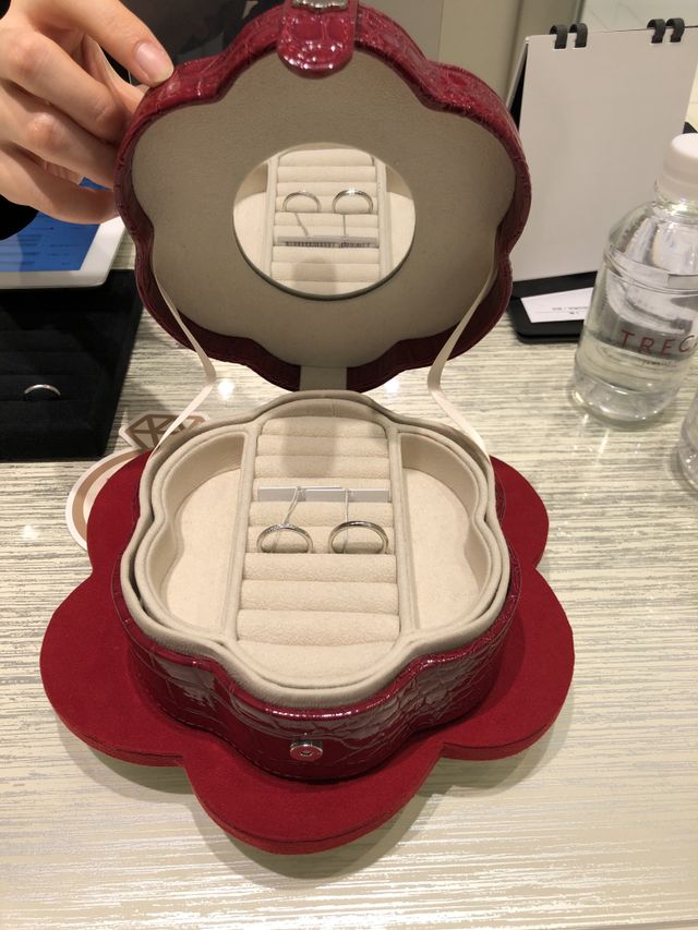 非常に綺麗なデザインでした！