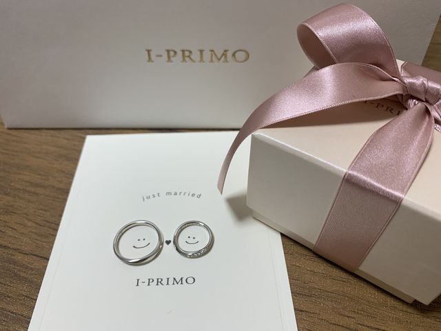 ウェーブデザインで指が綺麗に見えます！