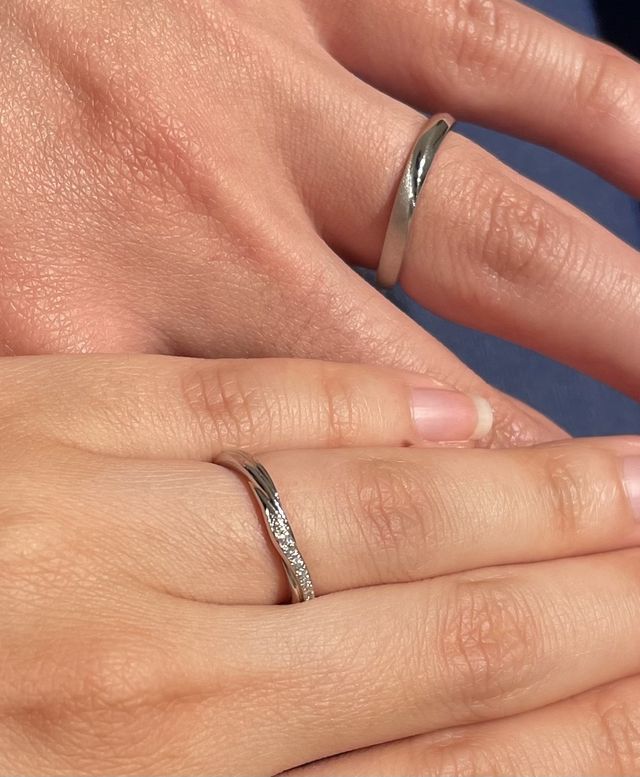 フォーマルでもカジュアルでも合いそうな所が良かった✨