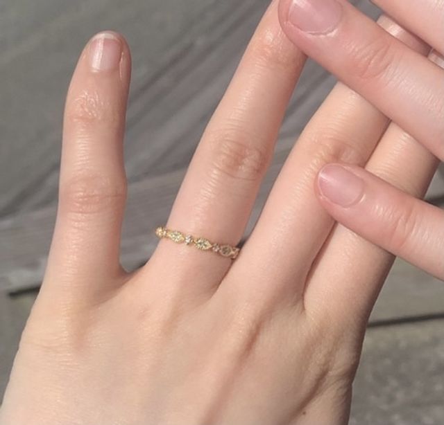 結婚指輪ぽ過ぎないデザインを選びました