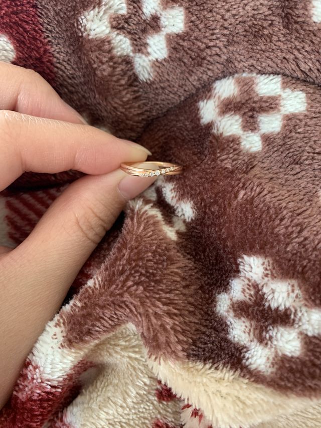 カナル４℃ピンキーゴールドの指輪。