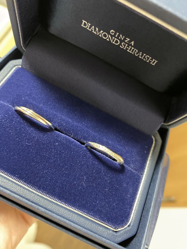 左が新郎(11号)、右が新婦(9号)です。