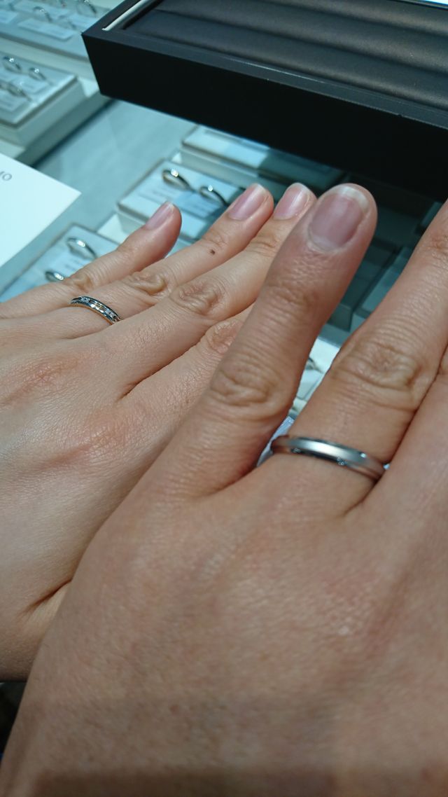 お互いにコンビネーション指輪を探していました