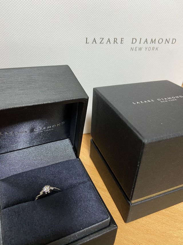 プロポーズ用で購入した時の写真です。