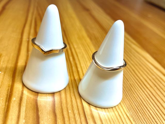 左：新郎、右：新婦