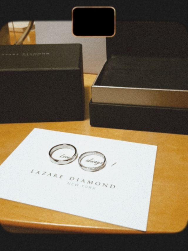 ダイヤとウェーブが綺麗なストレートラインを選びました。