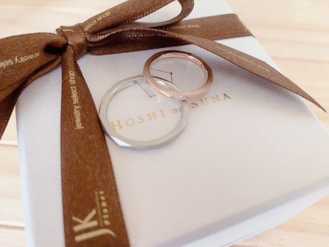 マットタイプのピンクゴールドとシルバーを購入しました。