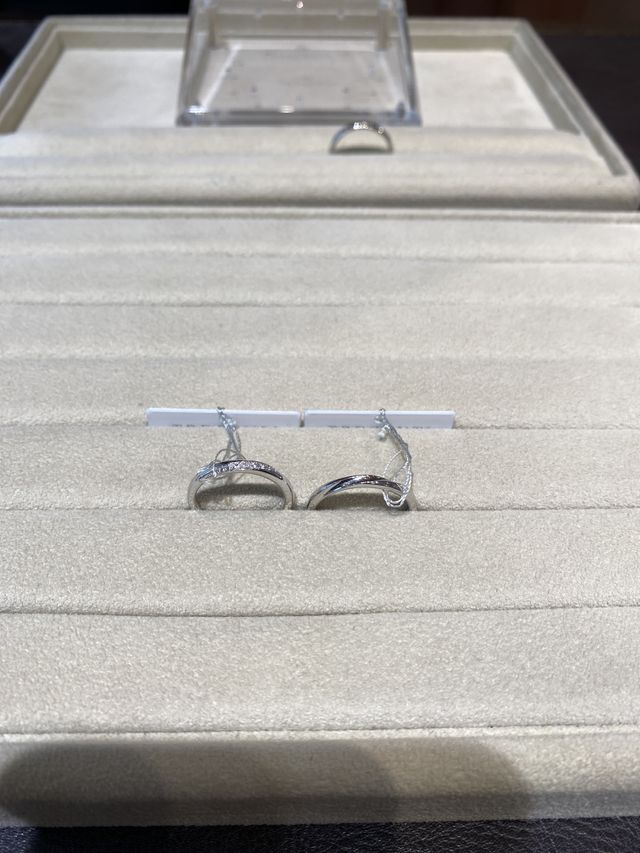 ストレートタイプのリングでシンプルですごくいいです