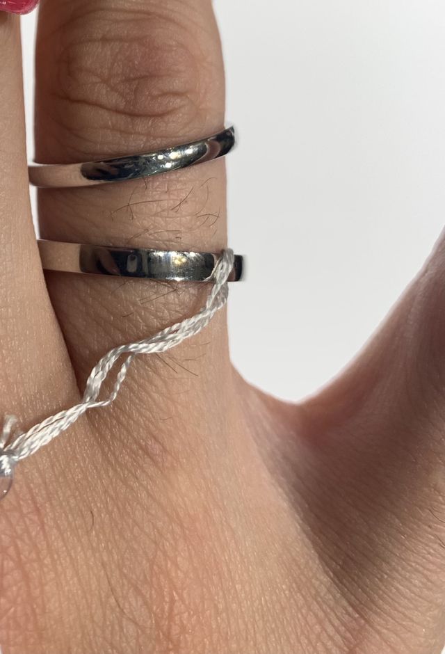 下の指輪が、proveです。