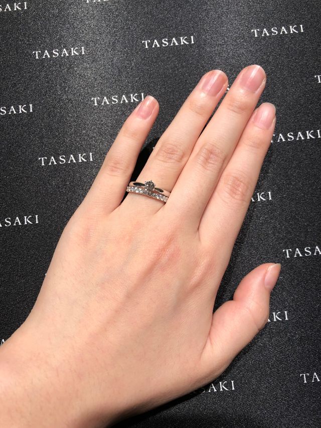 婚約指輪とハーフエタニティ