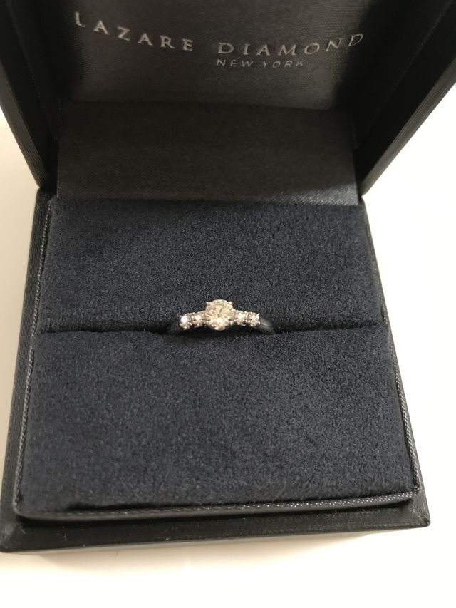 旦那に選んでもらった指輪です。