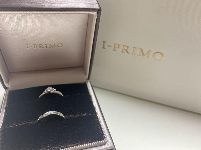 上のリングが、デザイン変更後のキタルファです♡