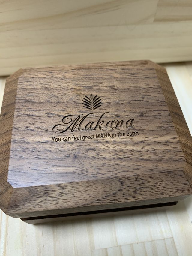 マカナのリングはケースまでハワイっぽくて可愛いです