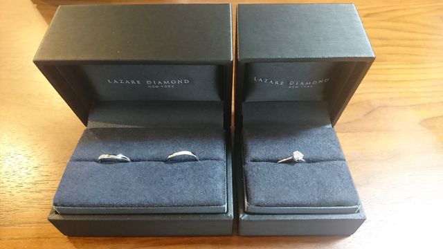 婚約指輪と結婚指輪です