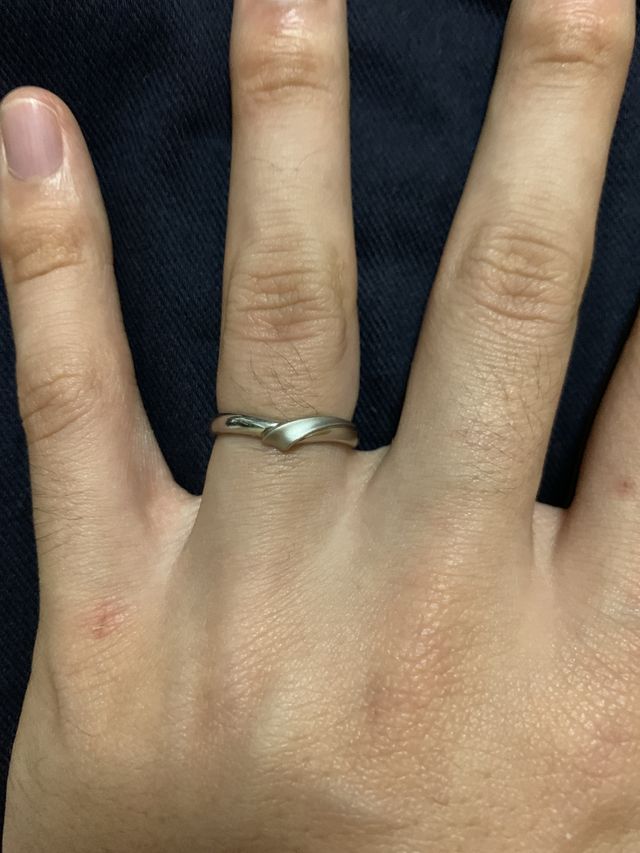 デザインがシンプルで、付け心地もとてもよいです。