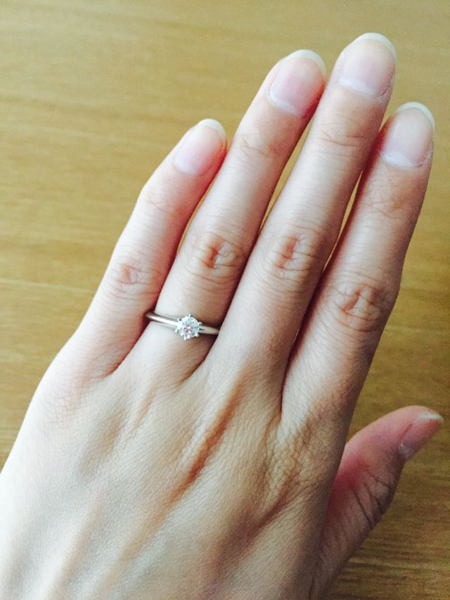 ダイヤがとてもキレイで、存在感もあります。