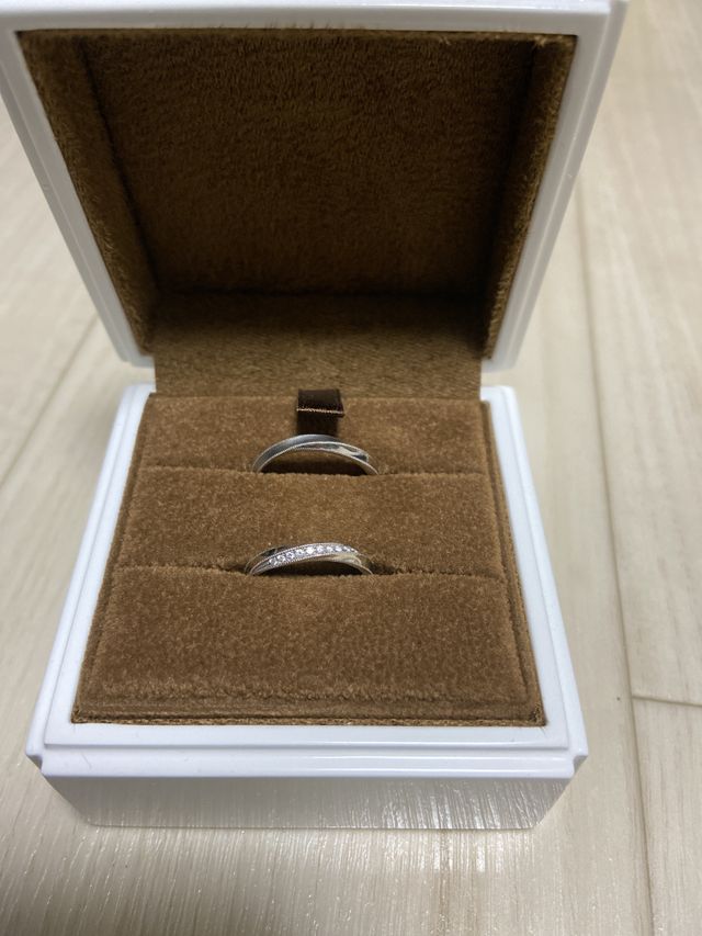 結婚指輪とボックスです。