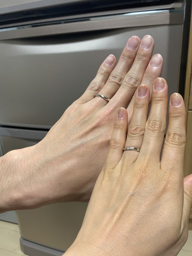 旦那の分も似たような形のものを選び、ペア感を出しました。