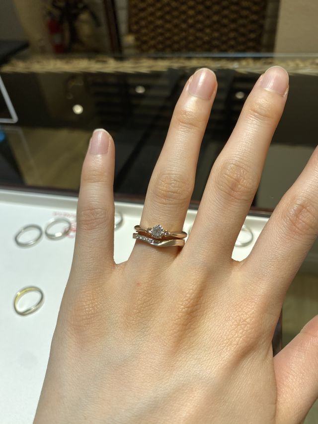 婚約指輪は恋桜です。