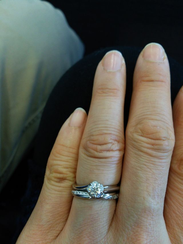 婚約指輪とセット