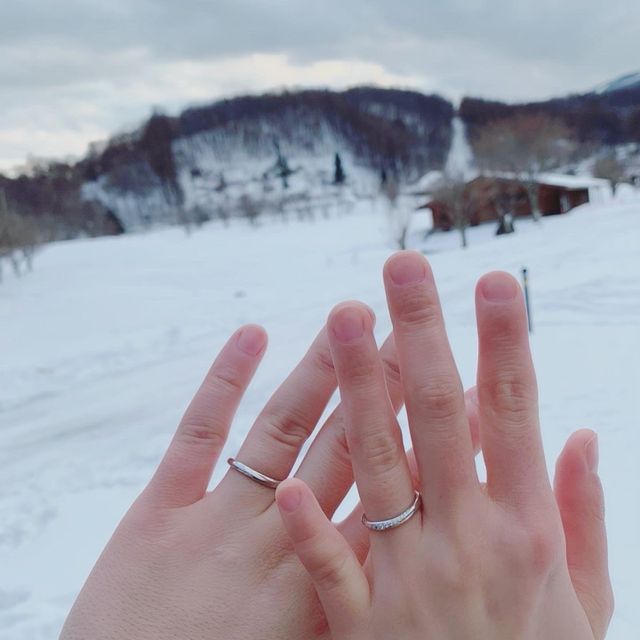 ピュアプラチナで形はウェーブにしました！