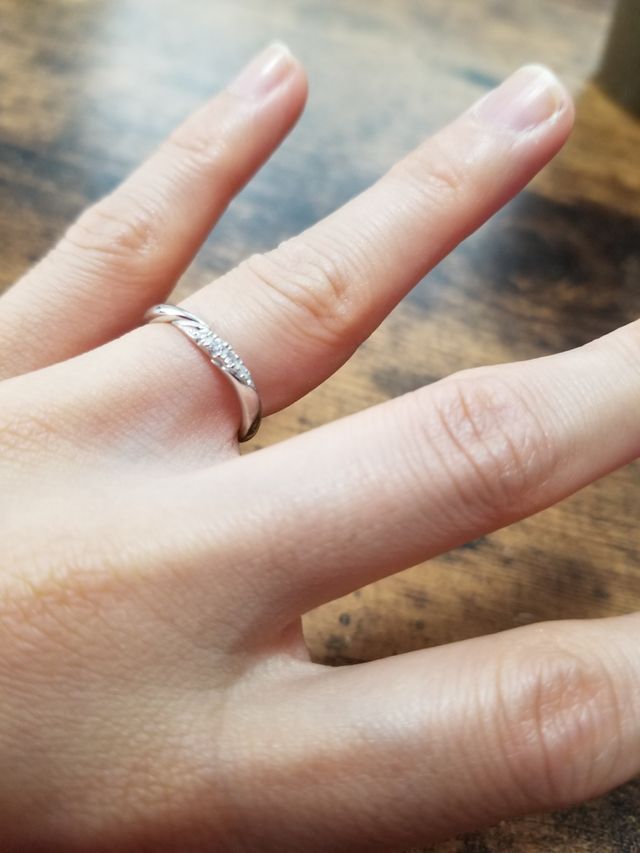 キラキラかわいいいデザインの指輪