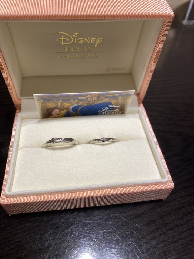 専用の箱に入ってます