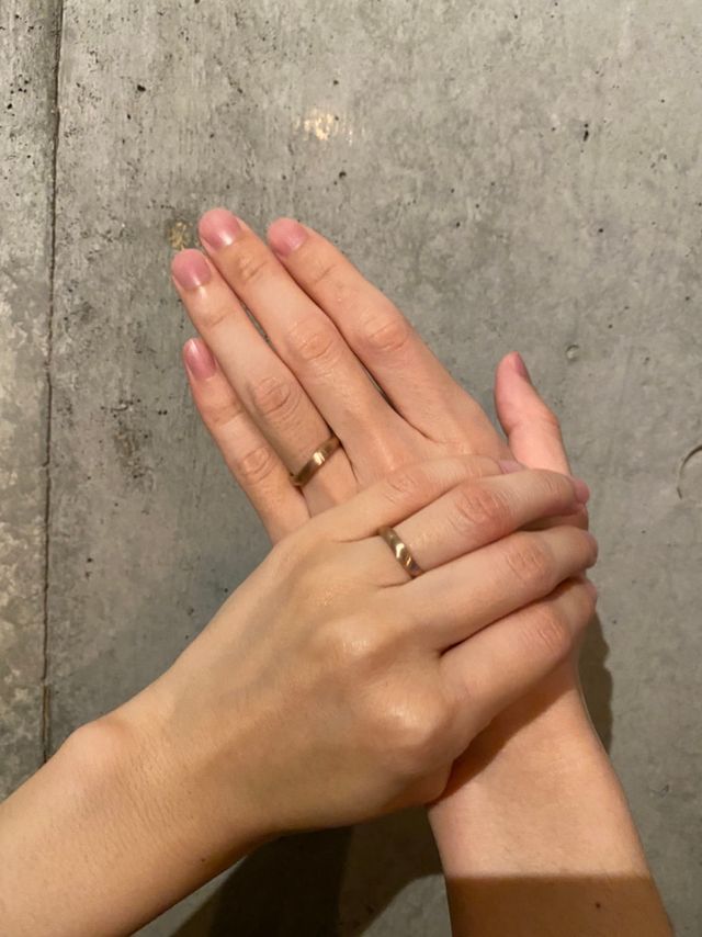 夫婦ペアの結婚指輪です。